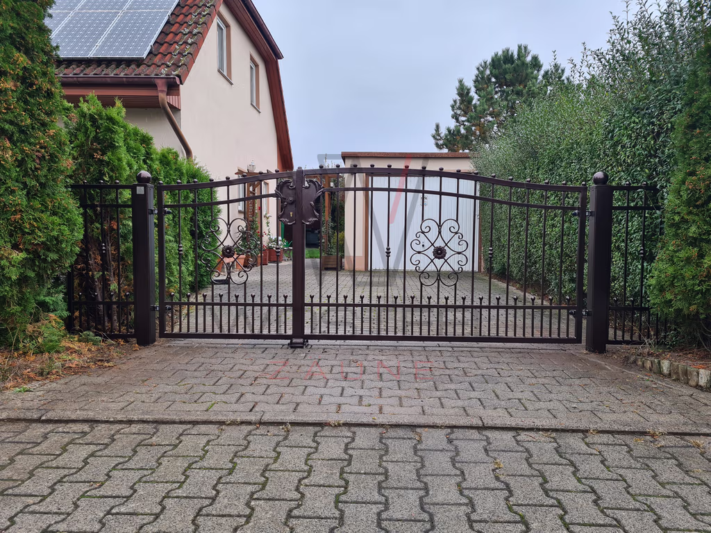 Tore, Zweiflügeliges Tor – tore-0081.avif
