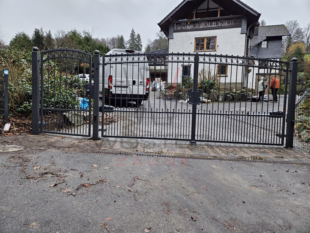 Tore, Zweiflügeliges Tor – tore-0089.avif